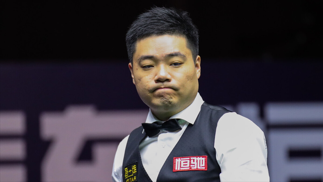 字母哥对雄 字母哥对雄