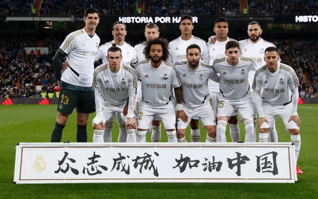 更衣室的重 更衣室的重